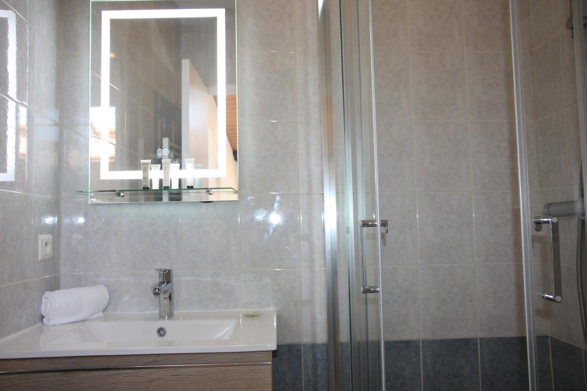 Resid'Spa Loire & Sevre - Appartement Rezé Eksteriør billede
